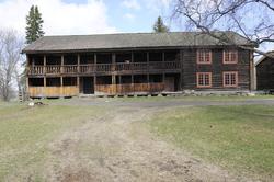 Våningshus, folkebygning