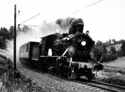 Damplokomotiv type 24b nr. 236 med jubileumstog ved 125 års-