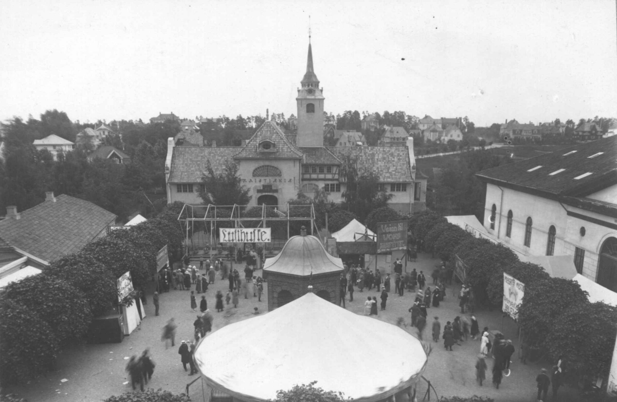 Marked på Torget på Norsk Folkemuseum 1922.