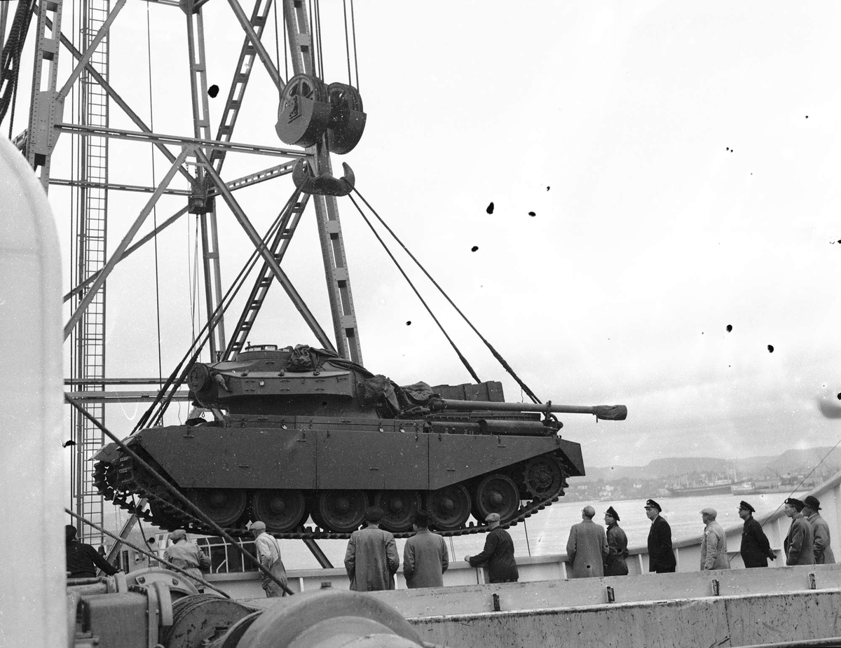 "Centurion"  - tanks lasses eller losses. 24.10.1953.