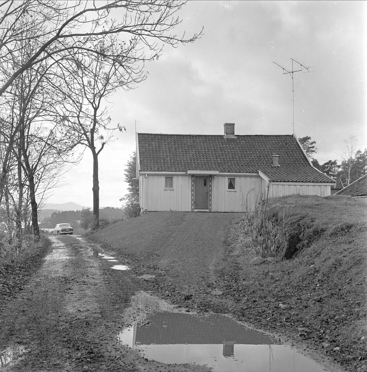 Høvikodden, eldre bygning, Høvik, Bærum, november 1962.