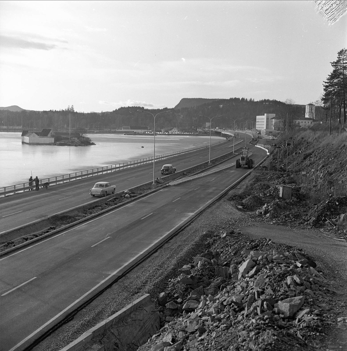 Sandvika, Bærum, Akershus, 17.11.1964. Den nye brua.