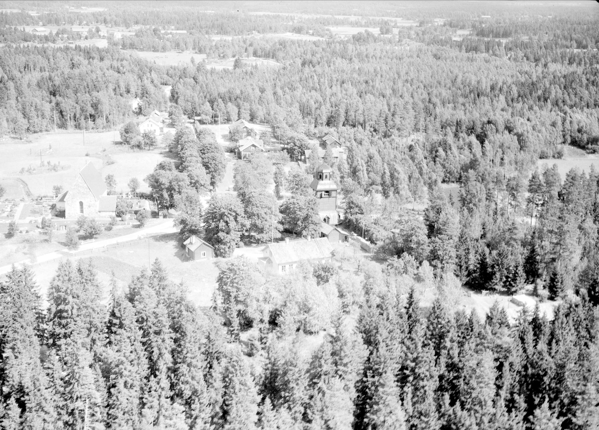 Flygfoto över Morkarla, Morkarla socken, Uppland 1947