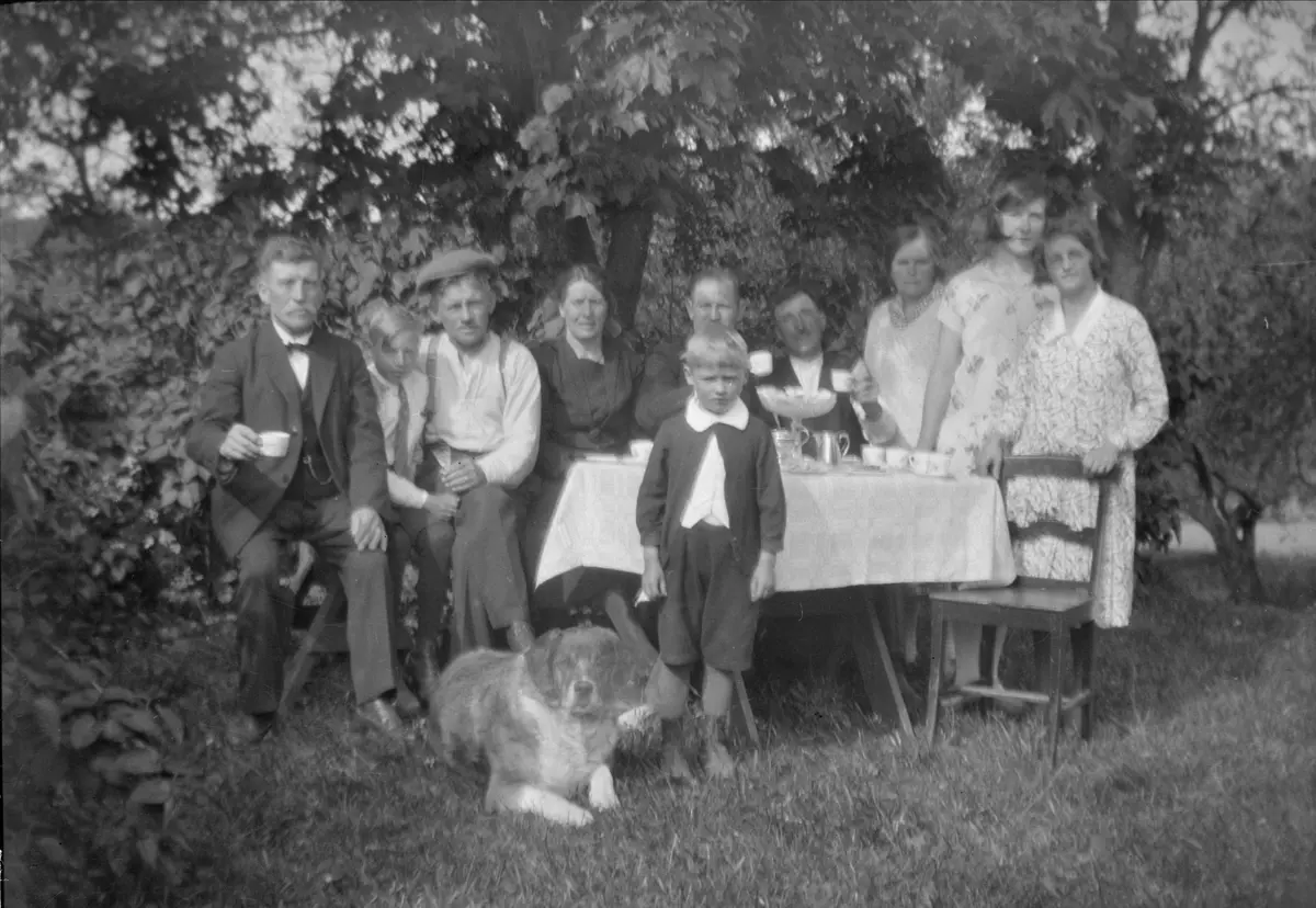 Konrad och Thea Blom, Ytterkvarn, Österunda socken, Uppland 1940 - 50 ...