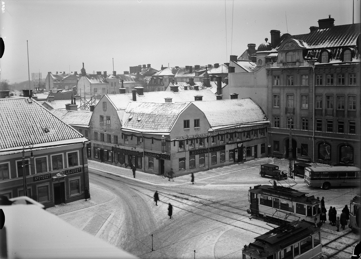 Stora torget med spårvagnar, Uppsala februari 1933