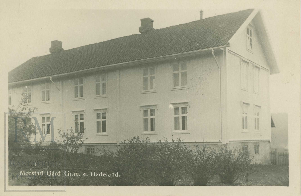Morstad Vestre, våningshus