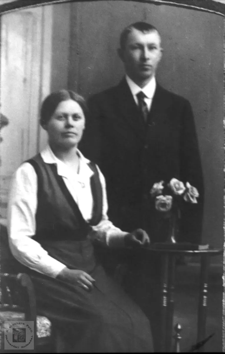Portrett ekteparet Guri og Karl Salvesen.