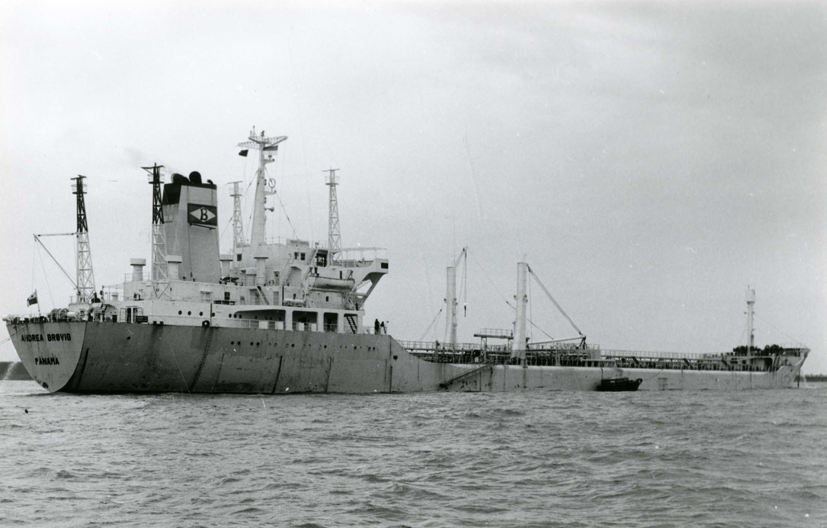 M/T Andrea Brøvig (Ex. B.T. Friendship)(b.1975, Shin-Yamamoto Shipbuilding & Engineering Co. Ltd., Kochi)