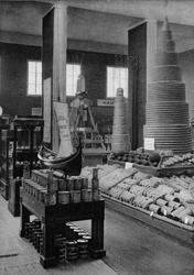 Parti av felleshallen for sjøfart og fiskeri. - Jubileumsuts