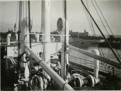 Eksteriør, dekket på lastebåten M/S America, B/N 389 under p