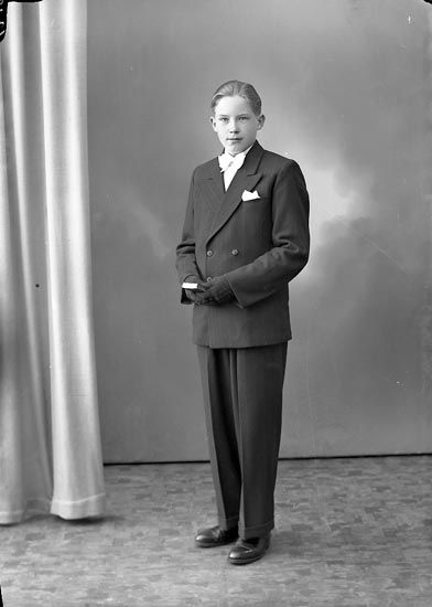 Enligt fotografens journal nr 8 1951-1957: "Kangas, Aimo Svenshögen".
