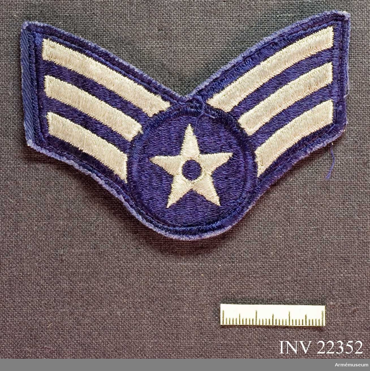 Grupp C I.
För amerikansk trupp som deltog i striderna i Korea 1950-53. United States Air Force - USAF: from 1948 Sergant.