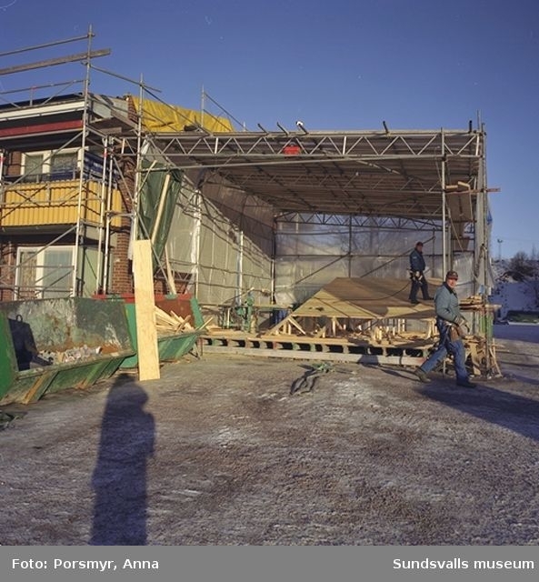 Ombyggnad  och rivning av Mitthem AB:s hyreshusbestånd på Betselvägen och Ponnyvägen i Bergsåker. I maj 1998 påbörjades en selektiv rivning i Bergsåker, som kom att omfatta fastigheterna Ponnyvägen 1 - 5, Betselvägen 22 - 24, Betselvägen 30 - 42, Betselvägen 64.