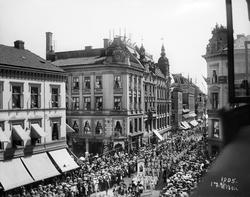 17. mai på Karl Johan.