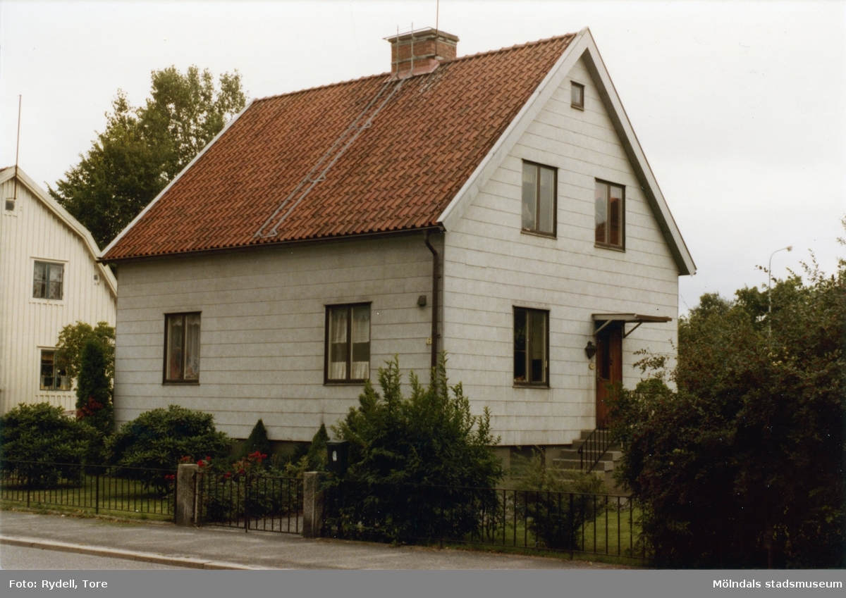 Bostadshus vid Häradsgatan i Bosgården, Mölndal, på 1970-talet.