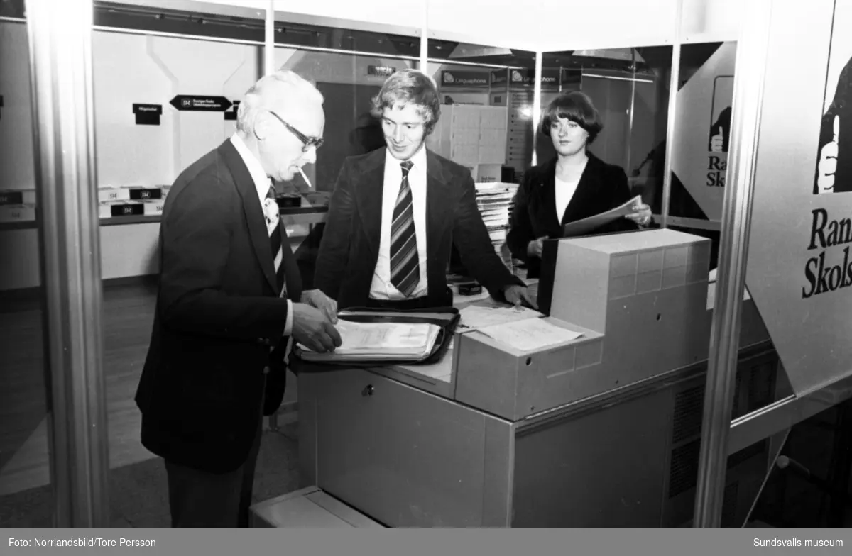 Rank Xerox skolservice. Interiörer från lokalerna på Esplanaden.