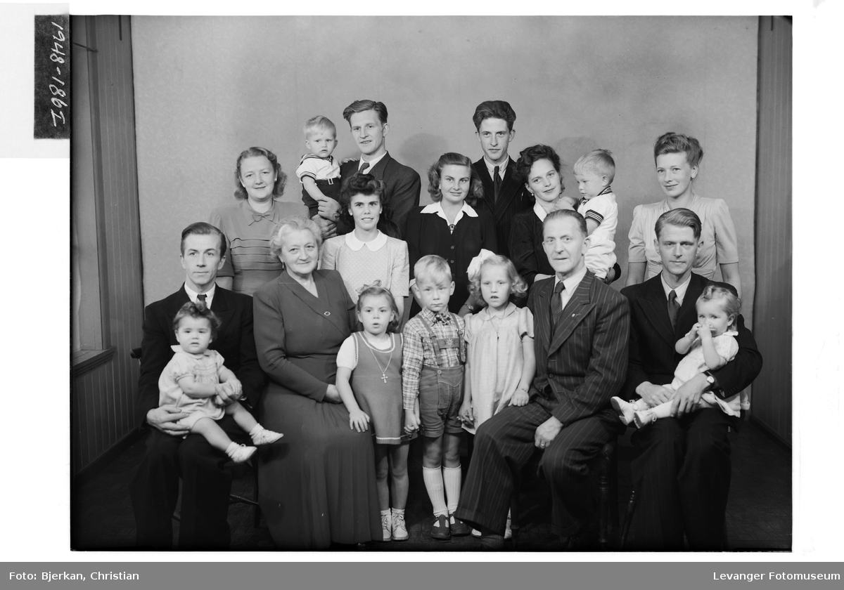 Senior Reidar Strømsøe med famile