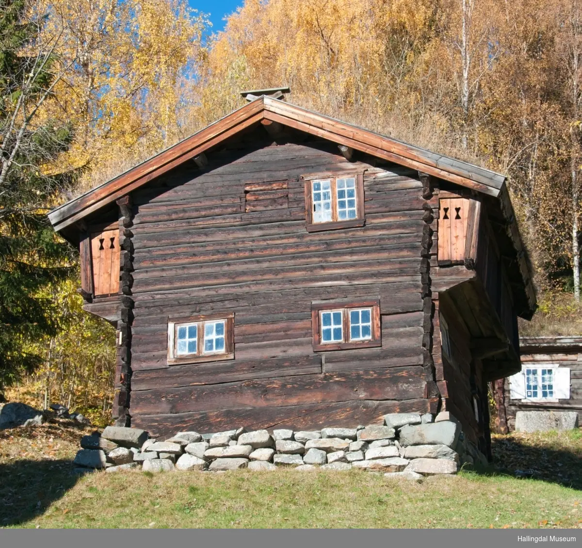 Loftstue fra Jøto Noss på Ål Bygdamuseum, Leksvol