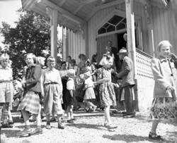 Vardens arkiv. "Barnas Misjonsdag" 28.06.1953