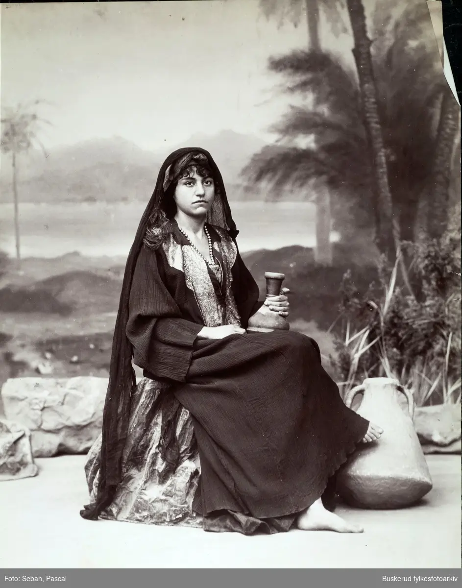 Arabisk kvinne portrett, antagelig palestiner