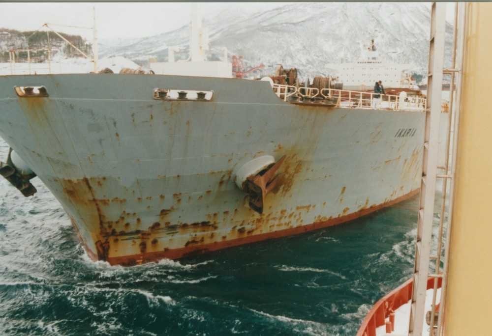 LKAB. Ombord på slepebåten "Rallaren" i oppdrag på Narvik med å dra ut malmskipet "Ikaria" fra kai 5.