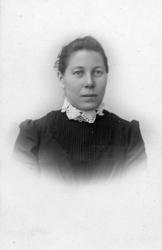 Sigrid S. Nordre Venåsbakko (1870-1966), gift Venås