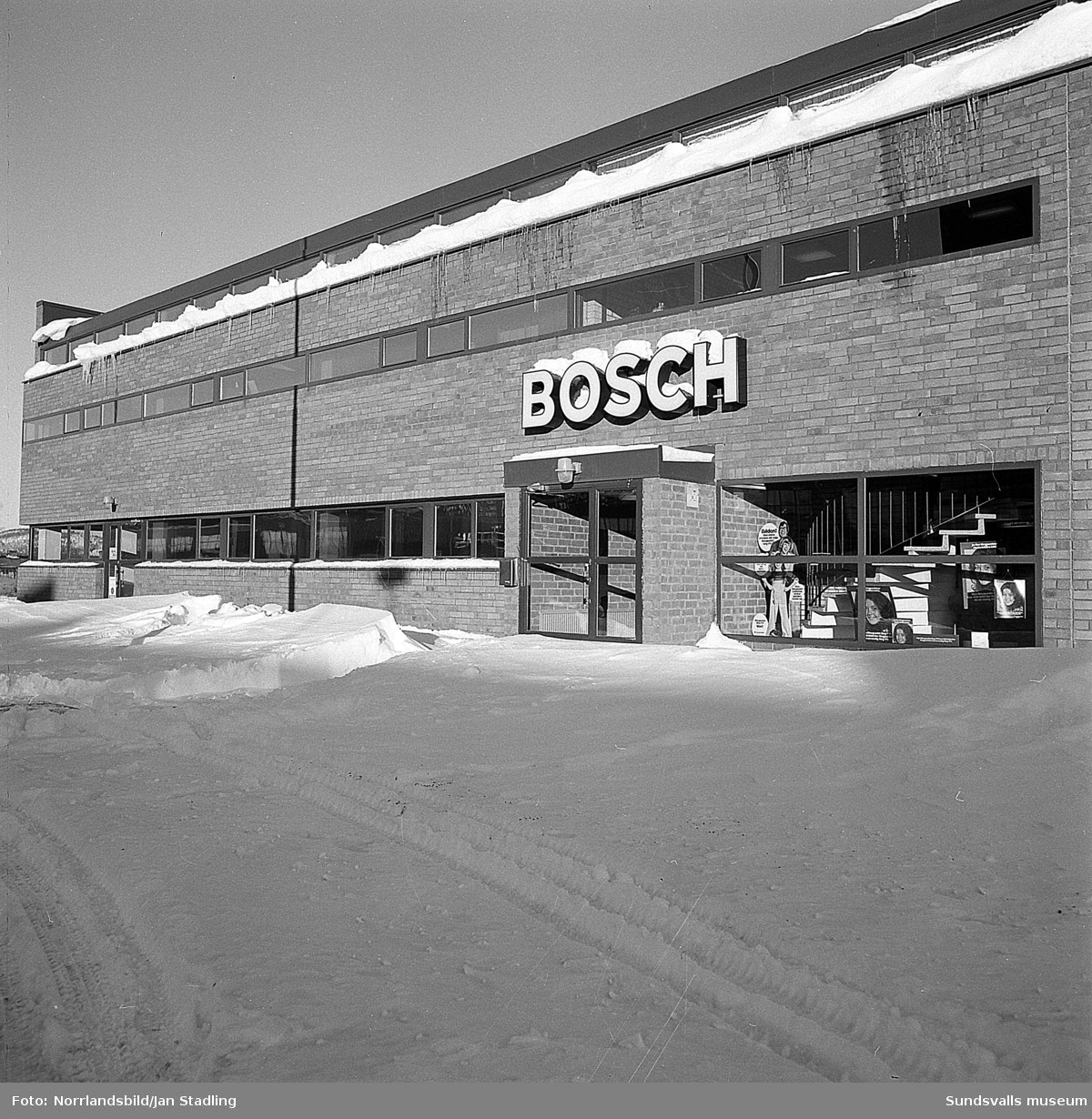 Exteriörbilder av Bosch industrifastighet i Nacksta.