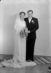 Johannes Dromnes med brud