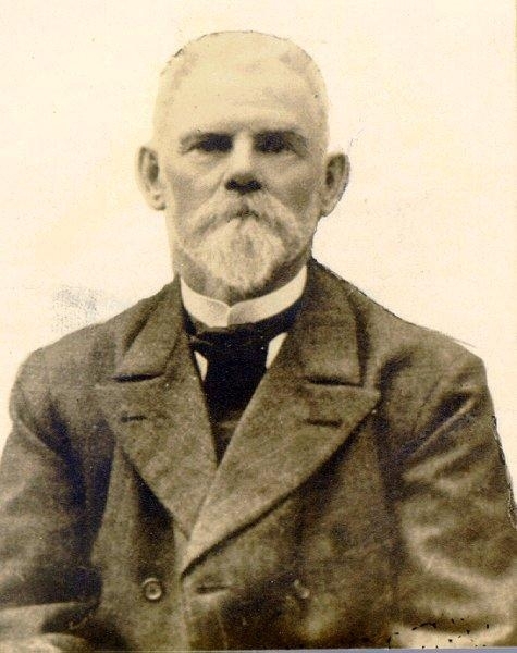 August Lindelöf, folkskollärare.
