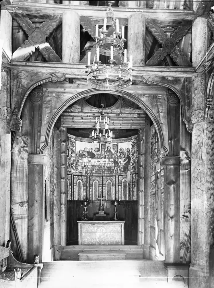 Interiøret i Gol stavkirke, 1880-årene.