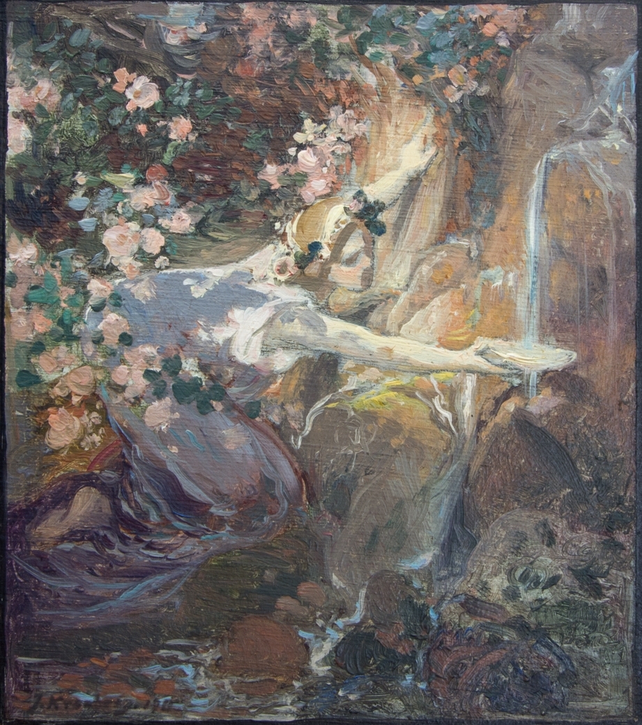 En ung kvinna i helfiger knäböjer och sträcker fram en skål som hon fyller med vatten från en källa som springer ur ett klipputsprång. Delvis omgiven av blommor.