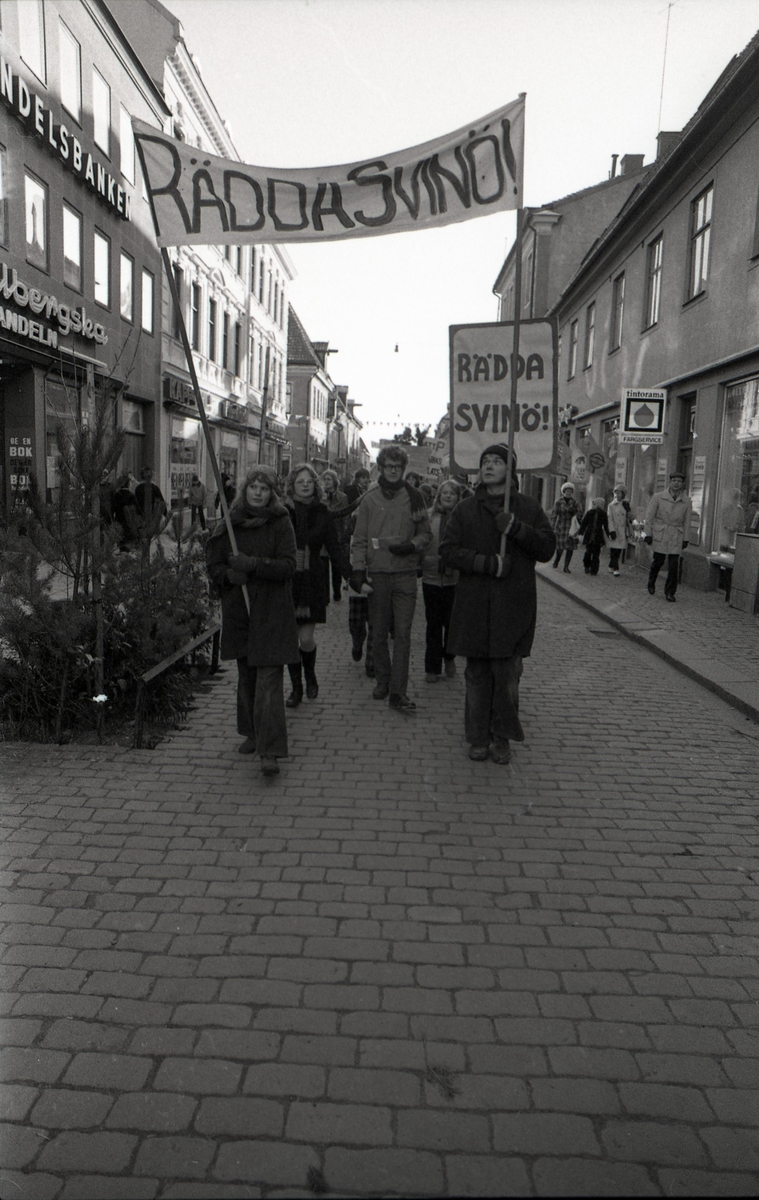 "Alternativ Stad" Demonstration mot parkering på Svinö klockan 12.00.
