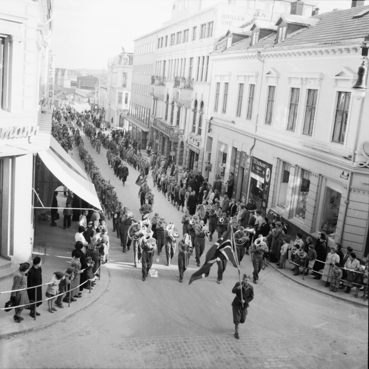 Vardens arkiv. "St. Georgsdagen i Skien" 23.04.1954