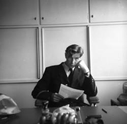 Eino Drannem på kontoret sitt på Tollboden.