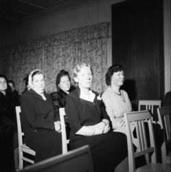 Vardens arkiv. "Dr. Hvidsten taler i Sanitetens hus"  30.03.