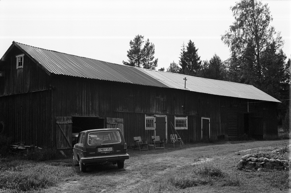 Ladugård och lada, Norr-Edinge 2:5, Norrlund, Tuna socken, Uppland 1987