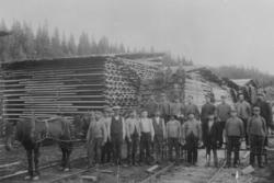 Lörenskog bygdebok ved Hr. Foss