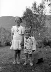 Barnebarn av Georg Sverdrup. Barna til Ingvard og Astrid Sve