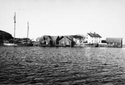 Foto trolig fra fiskeværet og øysamfunnet Håholmen i Averøy 