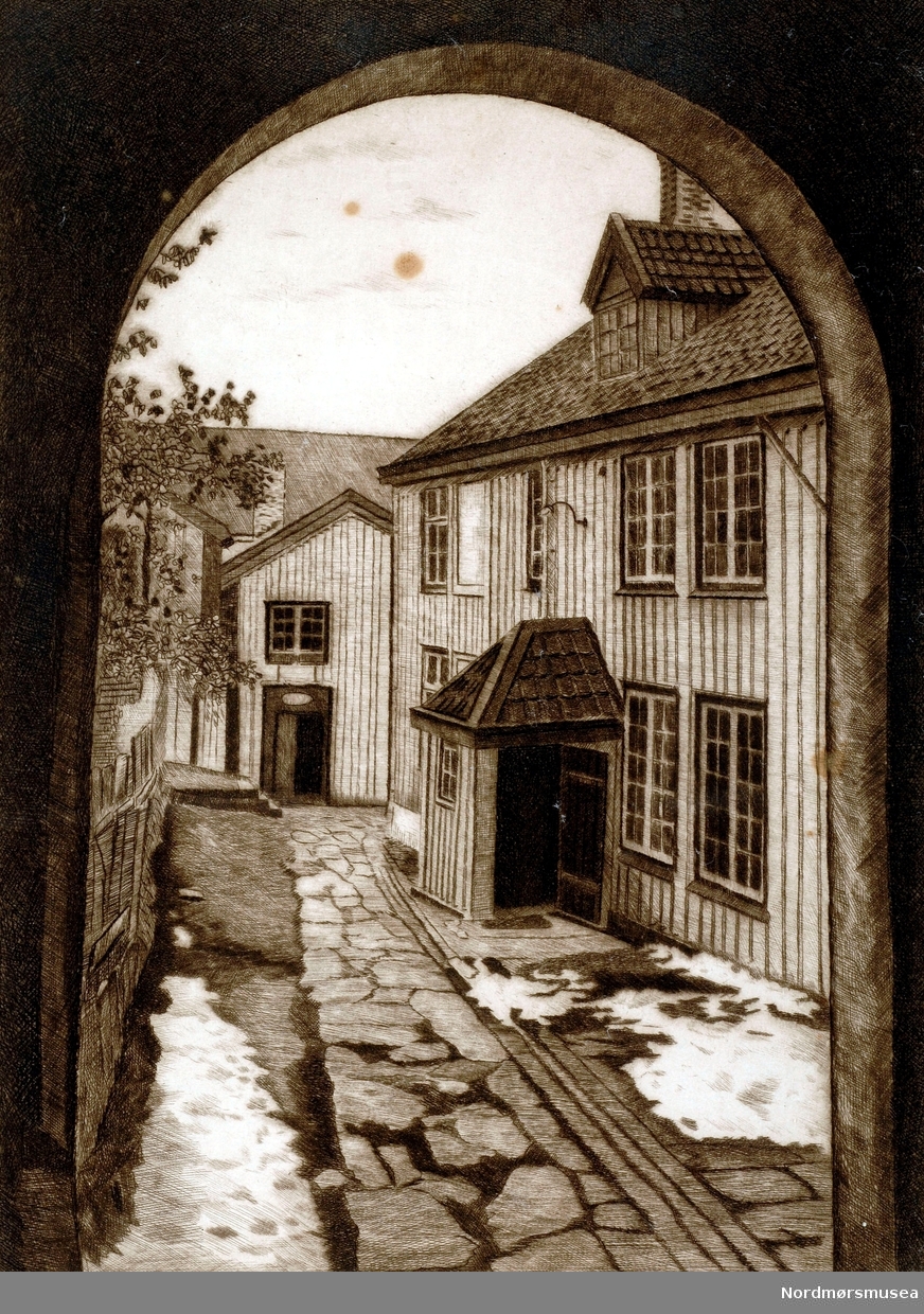 Tegning fra Clausengården på Kirkelandet slik gården så ut før byen ble bombet i april 1940. Fra Nordmøre Museums fotosamlinger. EFR2015 
