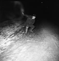 Vardens arkiv. "Glatt føre"  15.01.1954