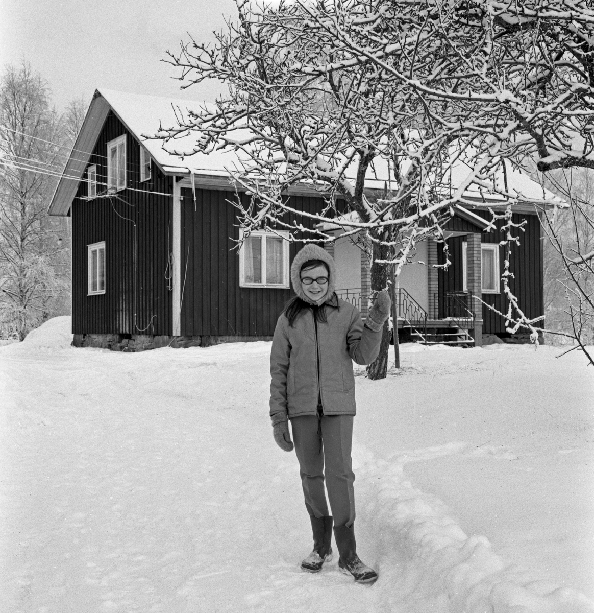 Bildserie tagen vintern 1969 i Brunskogstrakten i samband med ett tv-program kallat: Ser man på.