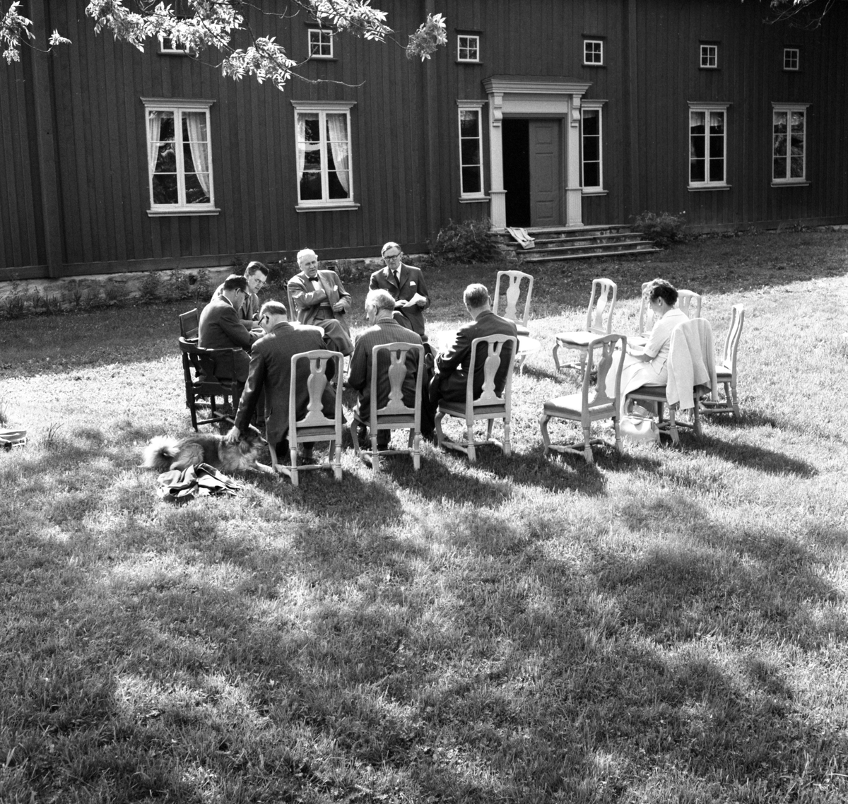 Museiföreningens årsmöte den 1 juni 1960 vid von Echstedska gården i västra Smedbyn.