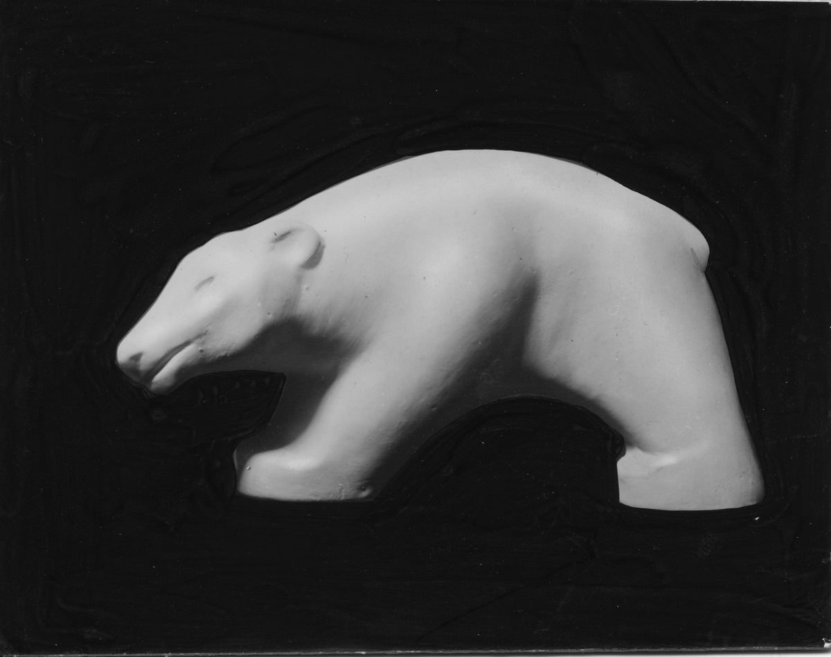 Figurin Isbjörn, Gefle Porslinsfabrik. Länsmuseet