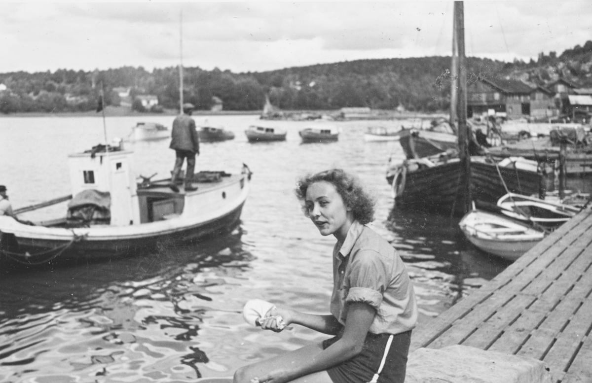 Tekst fra album: "Eva Nilsen Son juli 1940".