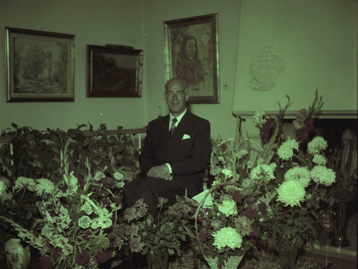 Direktör Sven Adolf Ahlgren på 50 årsdagen.             (Född 23 september 1904 i Gävle). Oktober 1954.