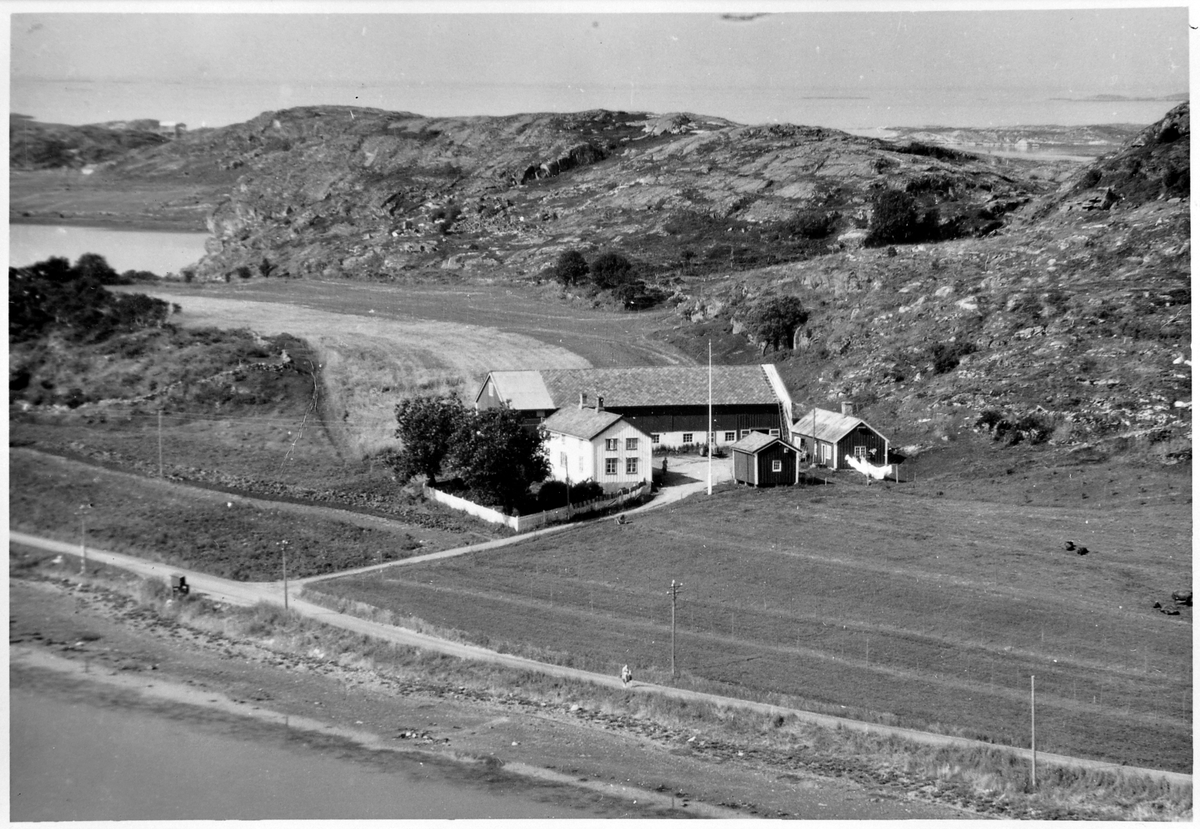 Gårdsanlegget Boldfjord i Vallersund ca. 1958