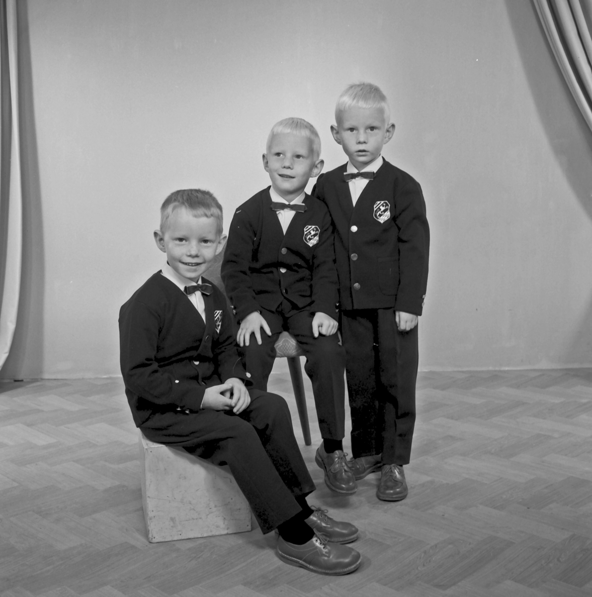 Portrett - tre unge gutter - bestiller Kari Johnsen - Haugalandmuseet ...