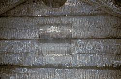 Brannskadet museumsinteriør i Vikastua fra Oppdal