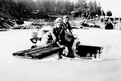 Klesskylling på Øyeren-isen, ved Sleppetangen (Slepetangen?)